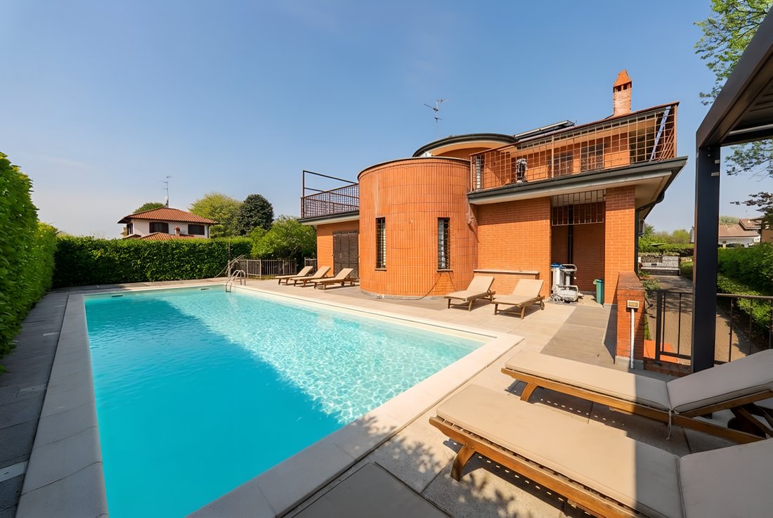 Villa in Santa Corinna, Lombardy, Italy 2 - 17941309