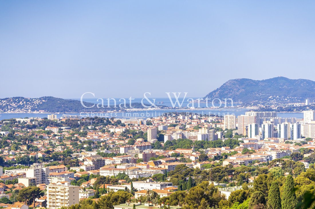 Villa in Le Faron-Fort-Rouge, Toulon, France 1 - 17104391