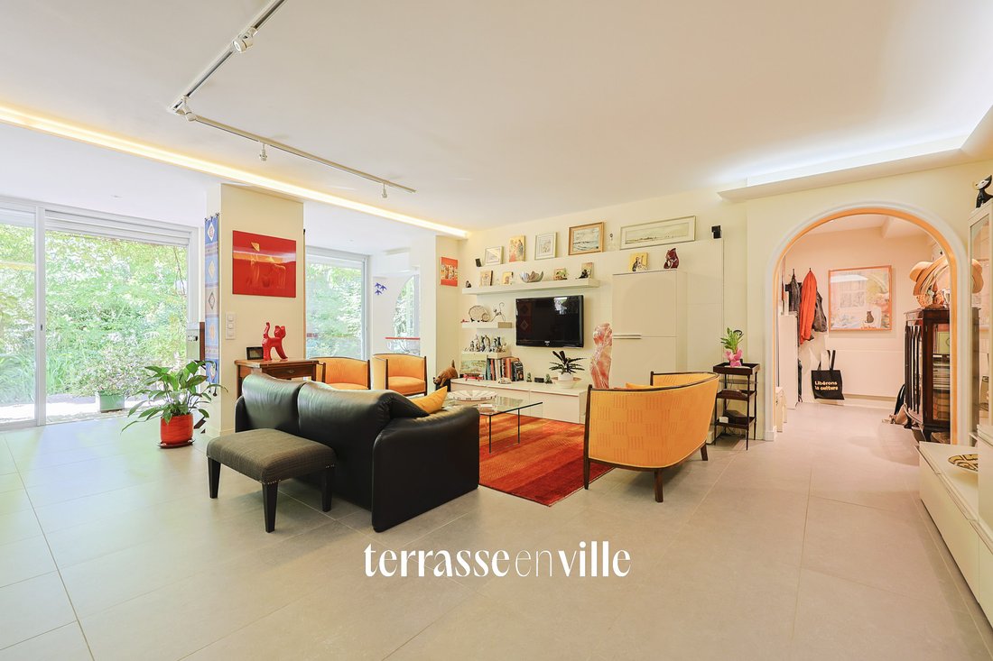 Apartment in Granettes-Jauberte-Sainte Anne, Aix-en-Provence, France 2 - 17935112