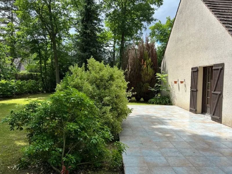 House in Ouest, Lamorlaye, France 4 - 15494969