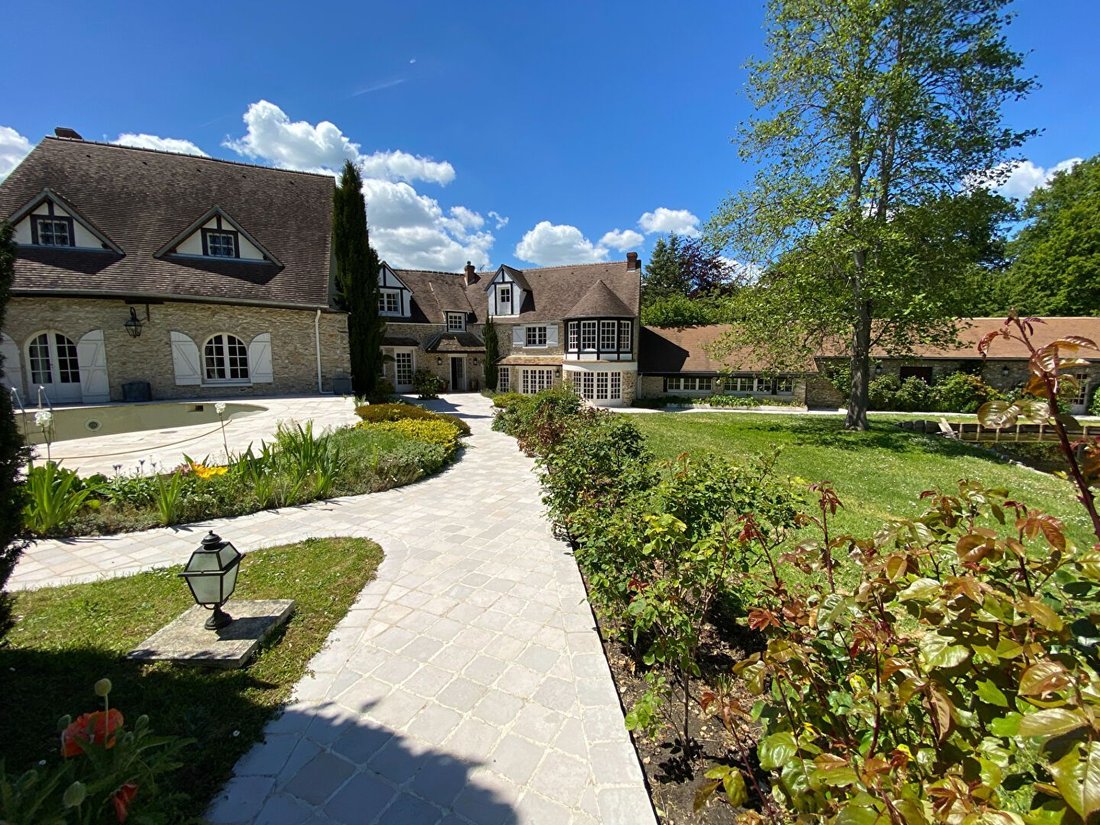 Villa in Galluis, Ile-de-France, France 3 - 16074478