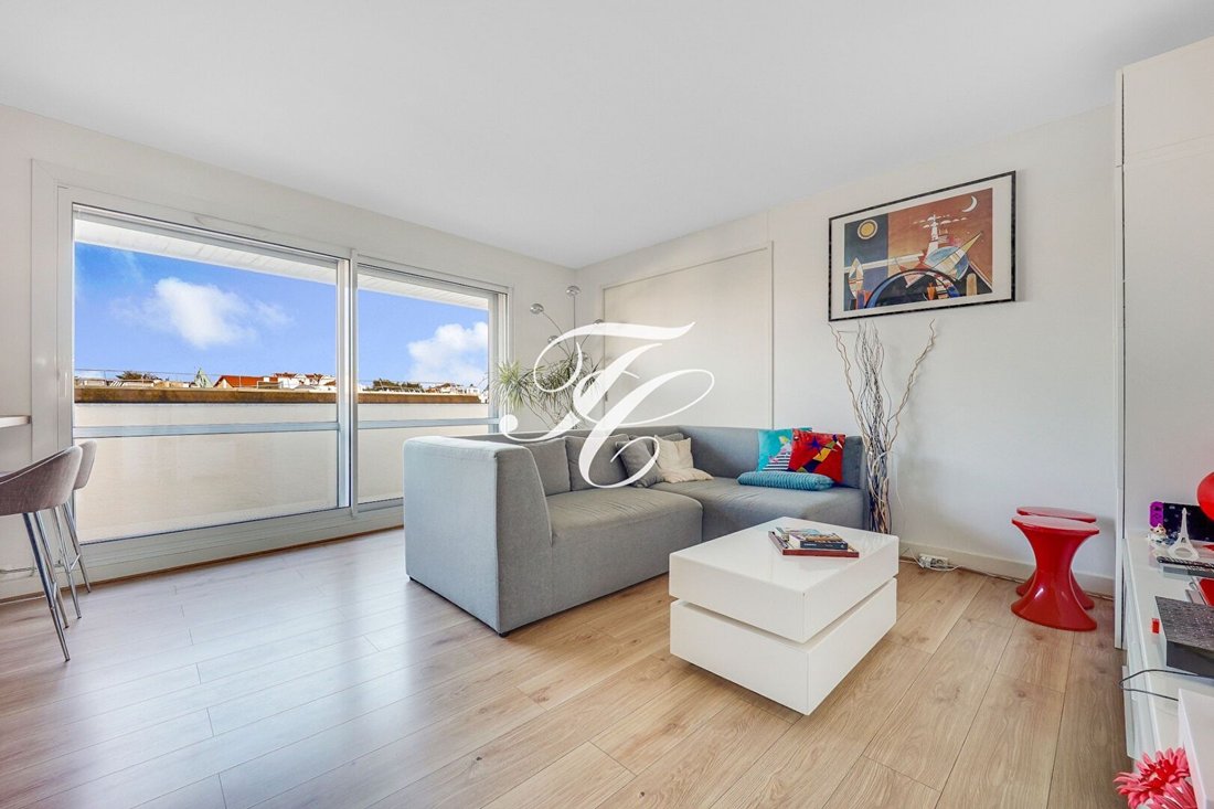 Apartment in Saint-Cloud, Ile-de-France, France 3 - 16923333