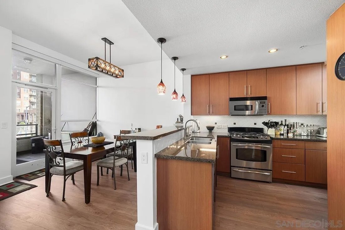 Condo in San Diego, California, United States 5 - 17934836