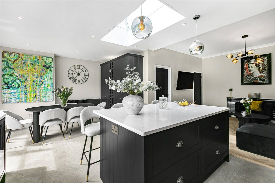 House in East Barnet, Barnet, England 4 - 17940504