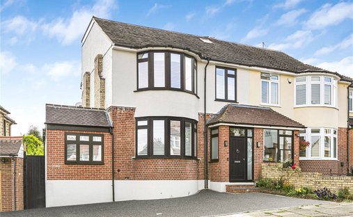 Haus in Ost Barnet, London Borough of Barnet, England 1