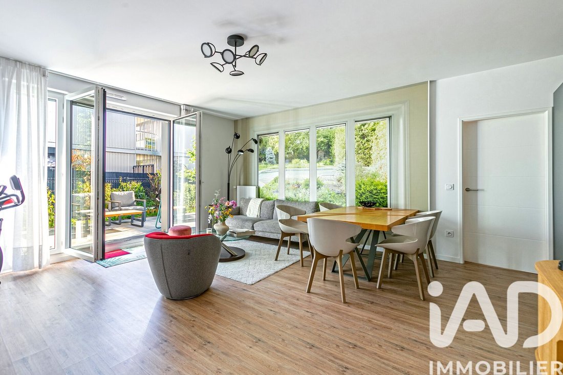 Apartment in Hauts d'Asnières-Métro, Asnières-sur-Seine, France 2 - 17943825