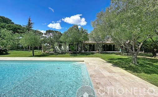 Villa in La Bouverie, Roquebrune-sur-Argens, France 1