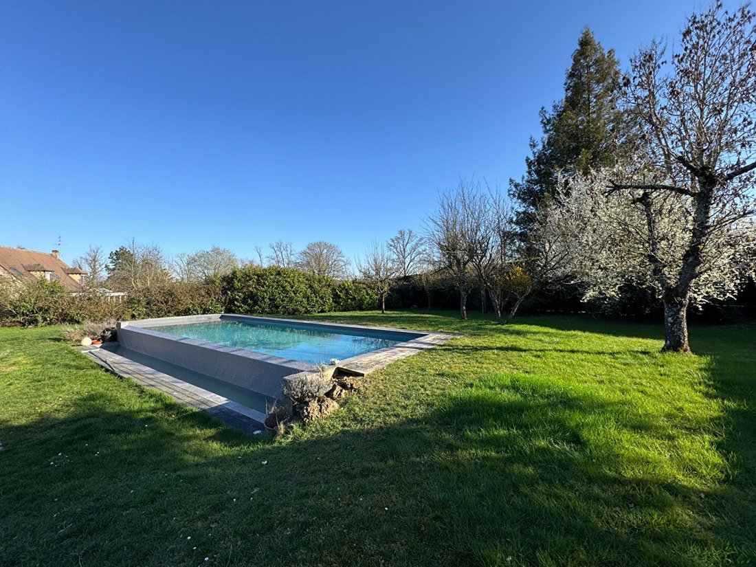 House in Montfort-l'Amaury, Ile-de-France, France 3 - 17367059