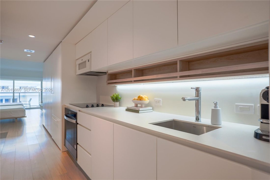 Condo in Bal Harbour, Florida, United States 1 - 17942870