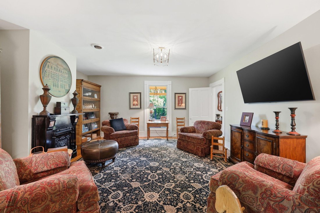 Farm Ranch in Versailles, Kentucky, United States 5 - 17938064