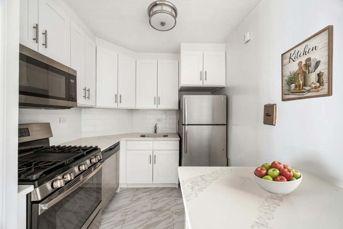House in New York, New York, United States 4 - 16919028
