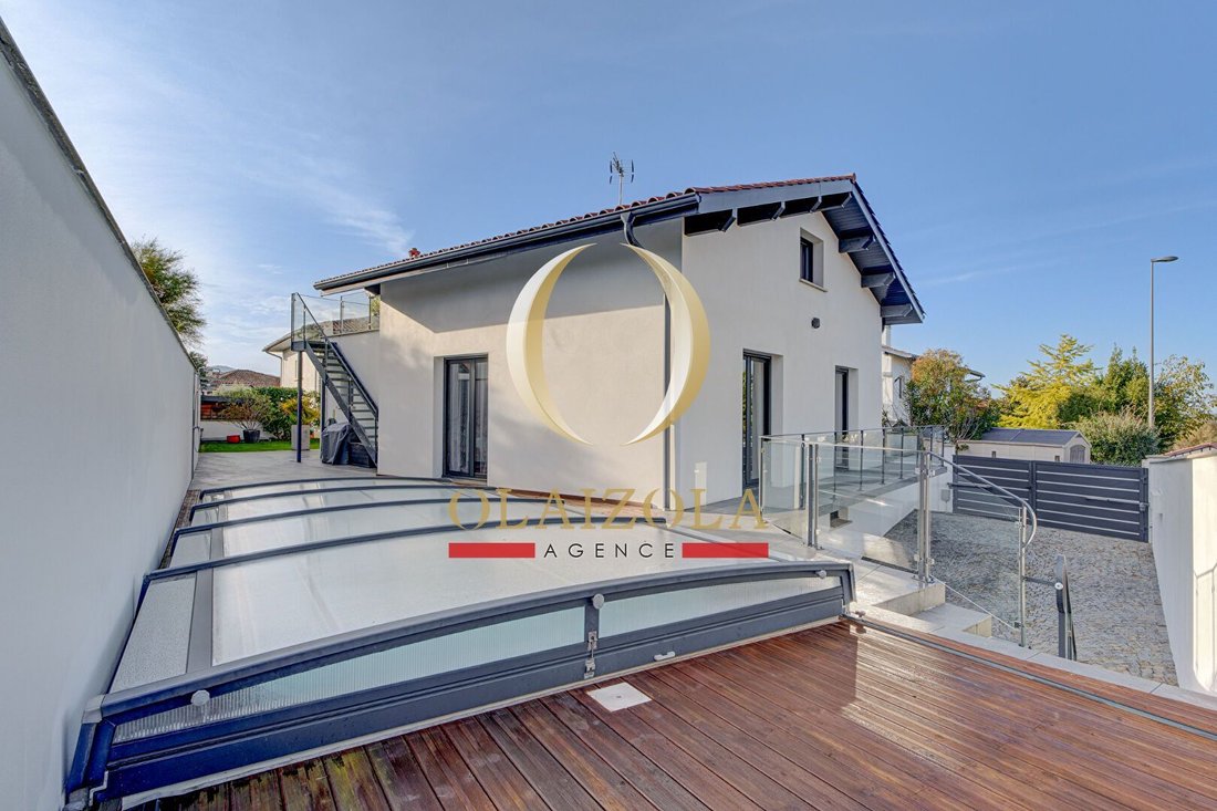 House in Hendaye, Nouvelle-Aquitaine, France 3 - 17497141