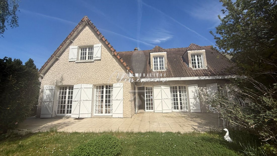 House in Villennes-sur-Seine, Ile-de-France, France 1 - 17070395