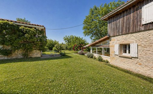House in Sallebœuf, Nouvelle-Aquitaine, France 1