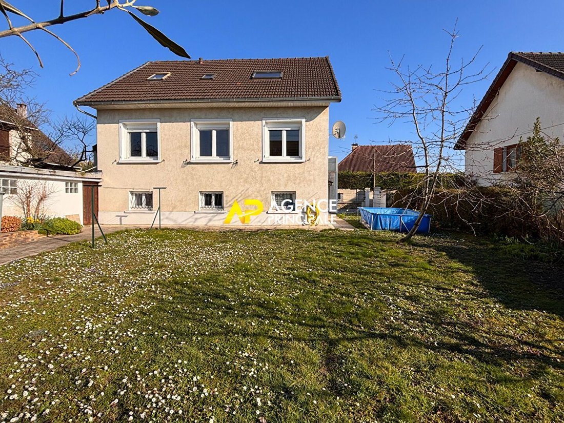 House in L'Union, Sartrouville, France 1 - 16066312