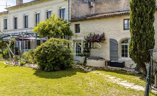 Casa en Saint-Estèphe, Nueva Aquitania, Francia 1