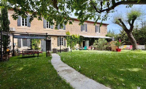 Casa a Nevons-strada di Apt, L'Isle-sur-la-Sorgue, Francia 1