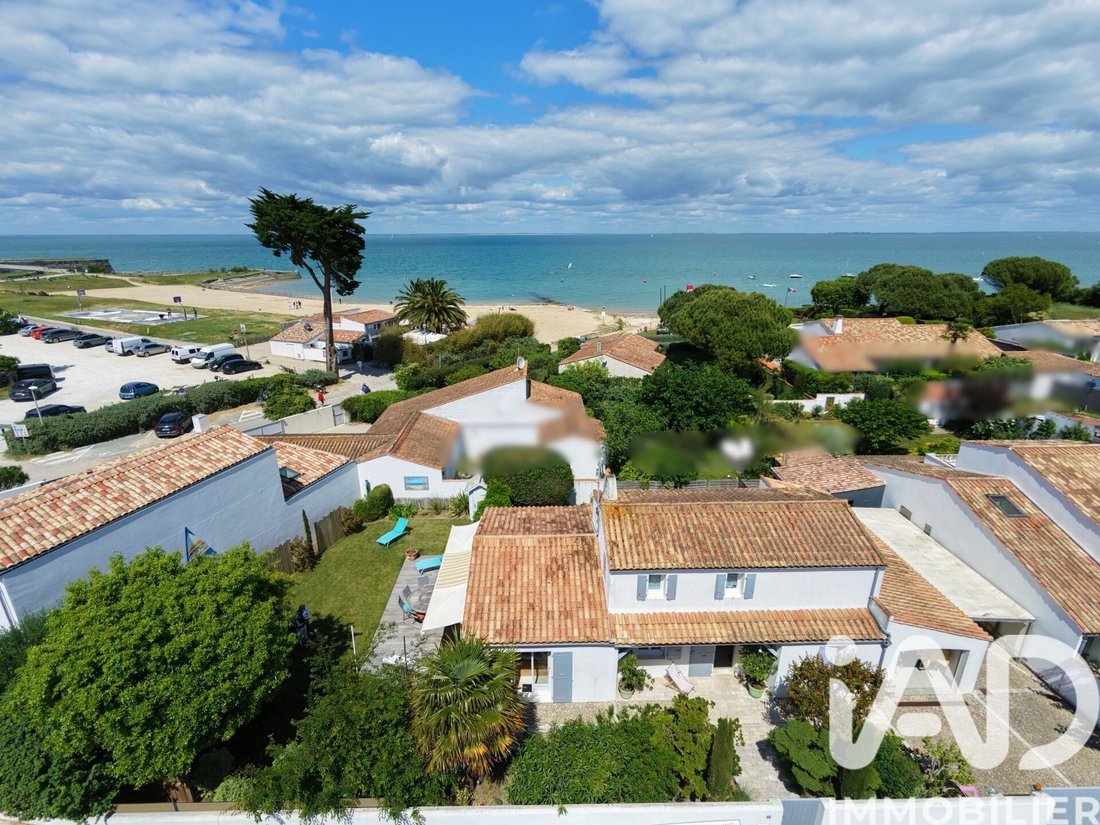 House in Saint-Martin-de-Ré, Nouvelle-Aquitaine, France 2 - 17884759
