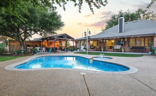House in Trenton, Texas, United States 1