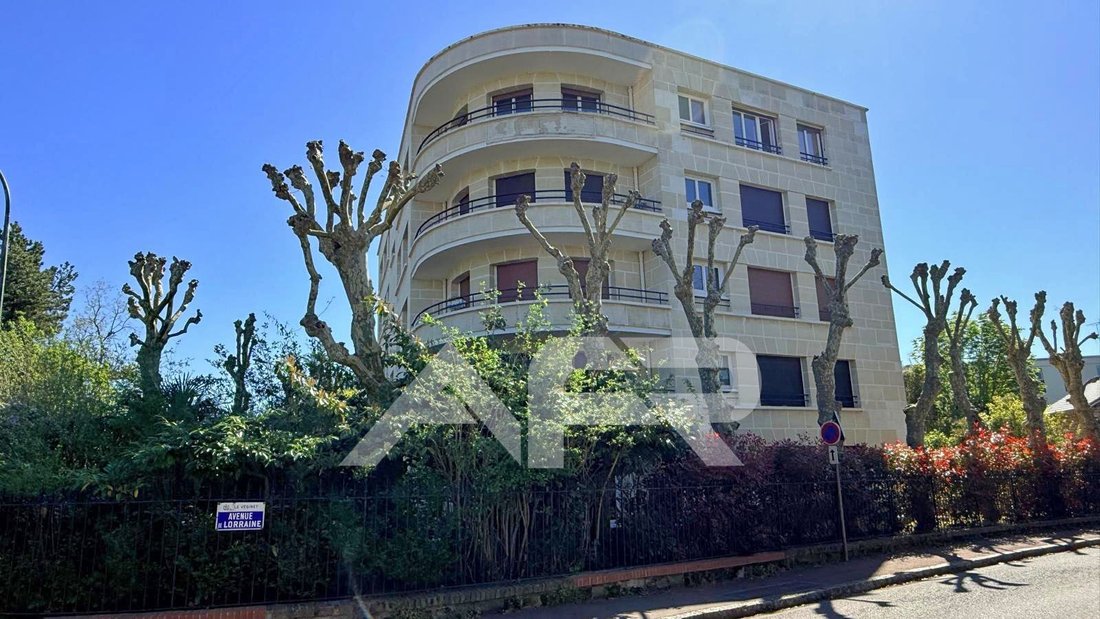 Apartment in Le Vésinet, Ile-de-France, France 1 - 17625746