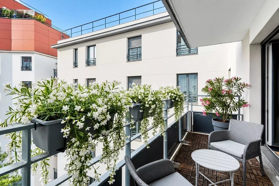 Apartment in Parchamp–Albert Kahn, Boulogne-Billancourt, France 2 - 17930555