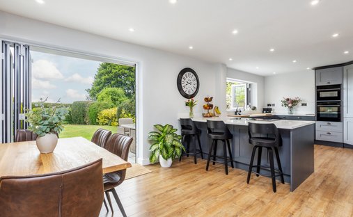 House in Dummer, England 1