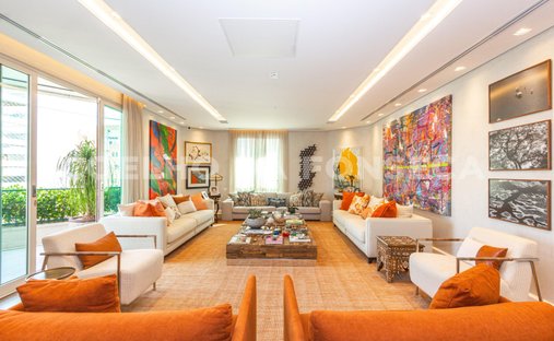 Condo in São Paulo, State of São Paulo, Brazil 1
