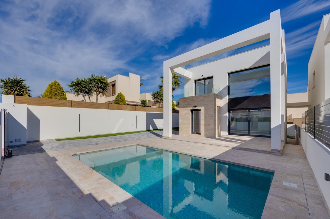 House in Torrevieja, Valencian Community, Spain 3 - 17937835