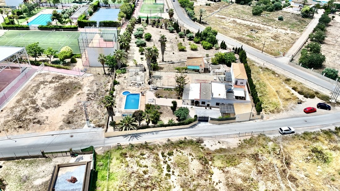 Villa in Los Montesinos, Valencian Community, Spain 3 - 17935372