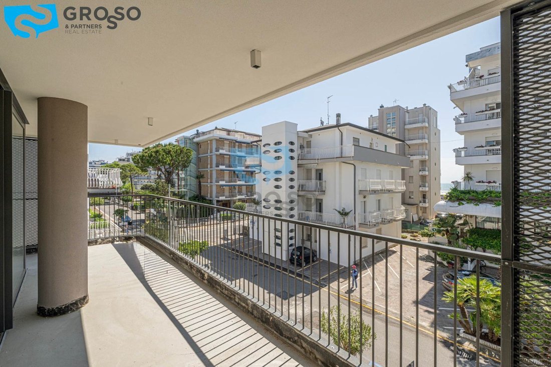 Estate in Jesolo Town, Jesolo, Veneto 4 - 17916501