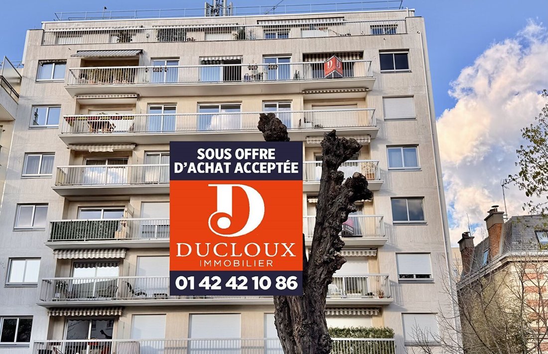 Apartment in Bois-Colombes, Ile-de-France, France 1 - 17423171
