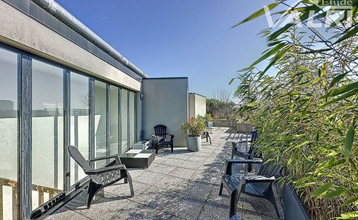 Apartment in Arrondissement of Bobigny, Ile-de-France, France 1