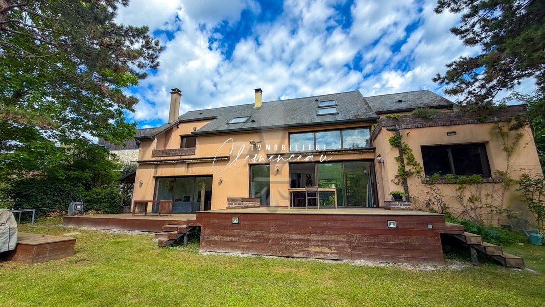 House in Poissy, Ile-de-France, France 5 - 17748699