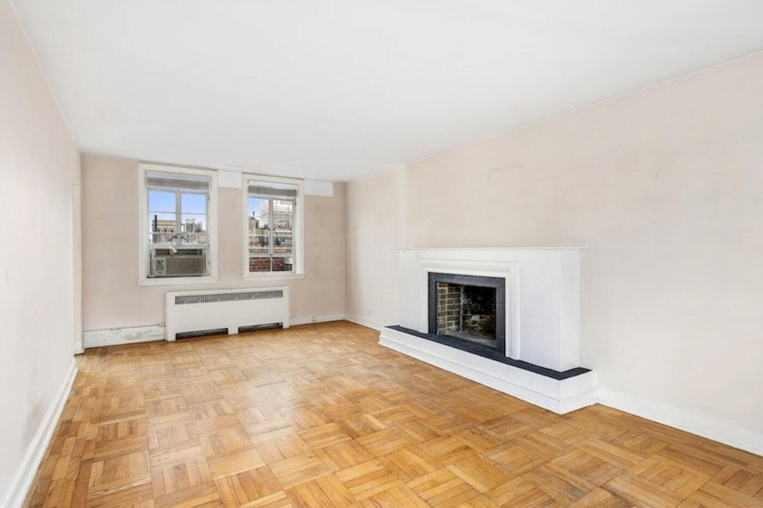 Co Op in New York, New York, United States 2 - 16748320
