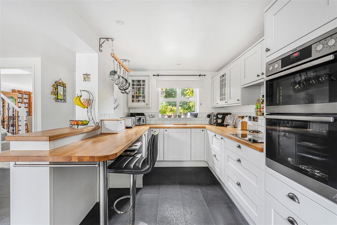 House in Maidenhead, England 3 - 17928258