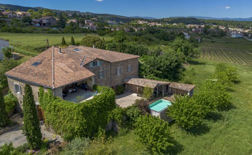 Villa in Le Pont-Aubenas Est, Aubenas, France 1
