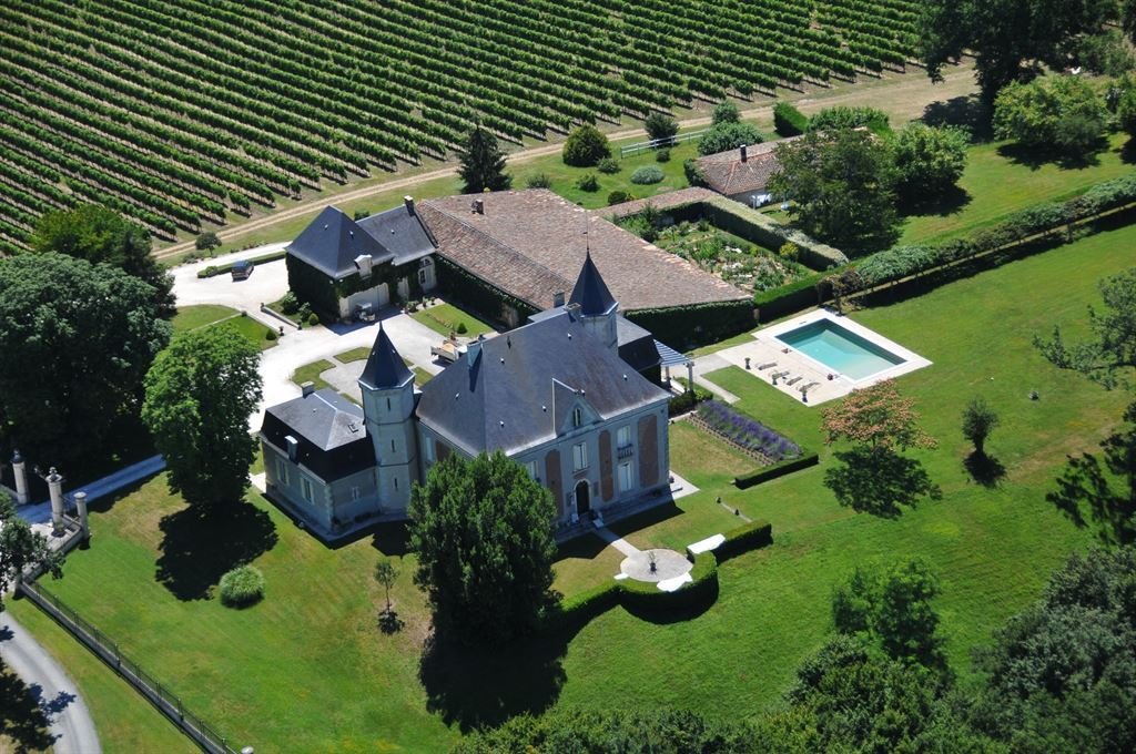 Farm Ranch in Sainte-Foy-la-Grande, Nouvelle-Aquitaine, France 4 - 12564869