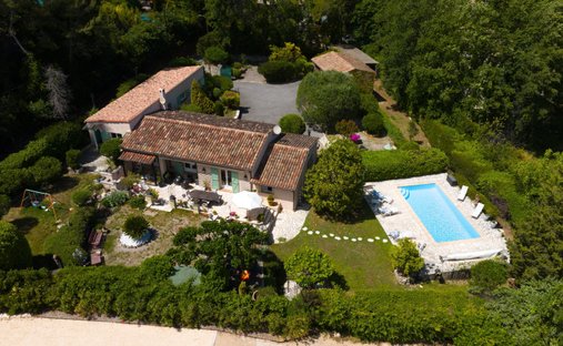 Maison à Peymeinade, Provence-Alpes-Côte d'Azur, France 1
