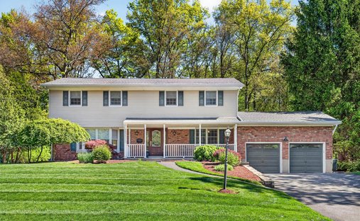 House in Montebello, New York, United States 1