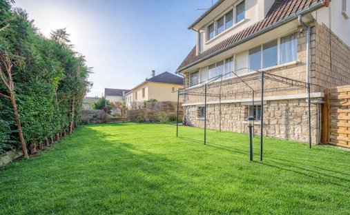 Casa en Centre, Le Pecq, Francia 1