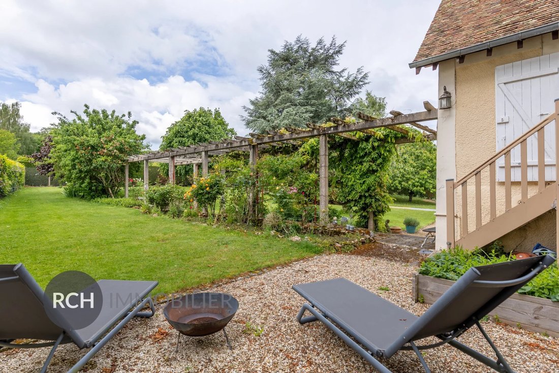 House in Montfort-l'Amaury, Ile-de-France, France 3 - 17938987