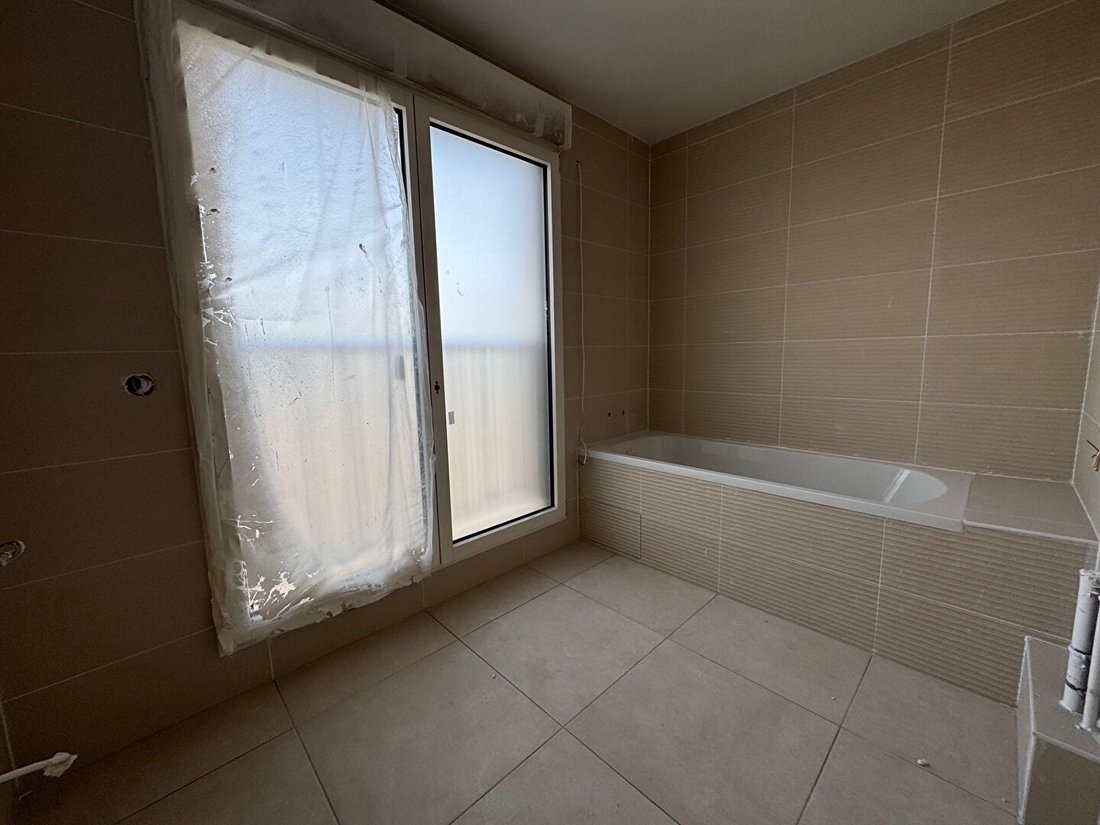 Apartment in Espaces Jeunes, Issy-les-Moulineaux, France 5 - 16657849
