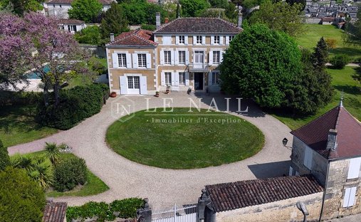 House in Jarnac, Nouvelle-Aquitaine, France 1