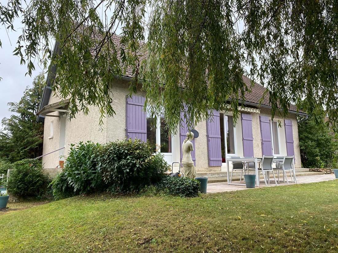 House in Montfort-l'Amaury, Ile-de-France, France 2 - 17799353