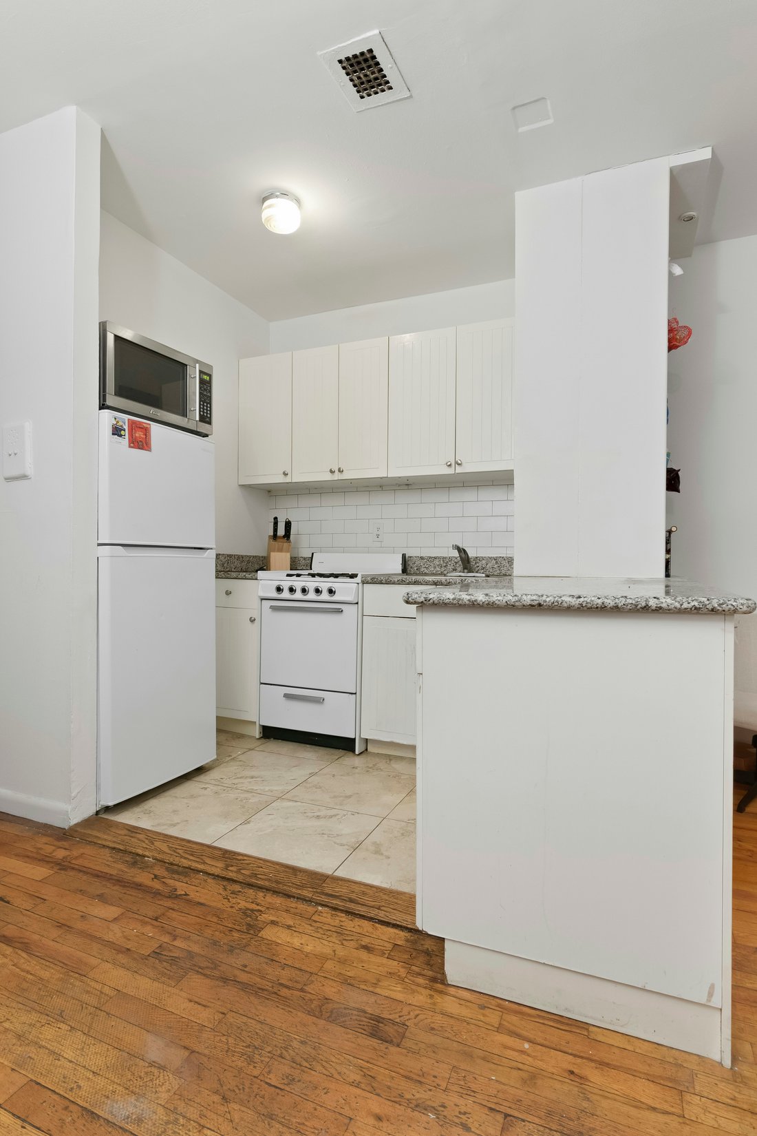 House in New York, New York, United States 2 - 17813613