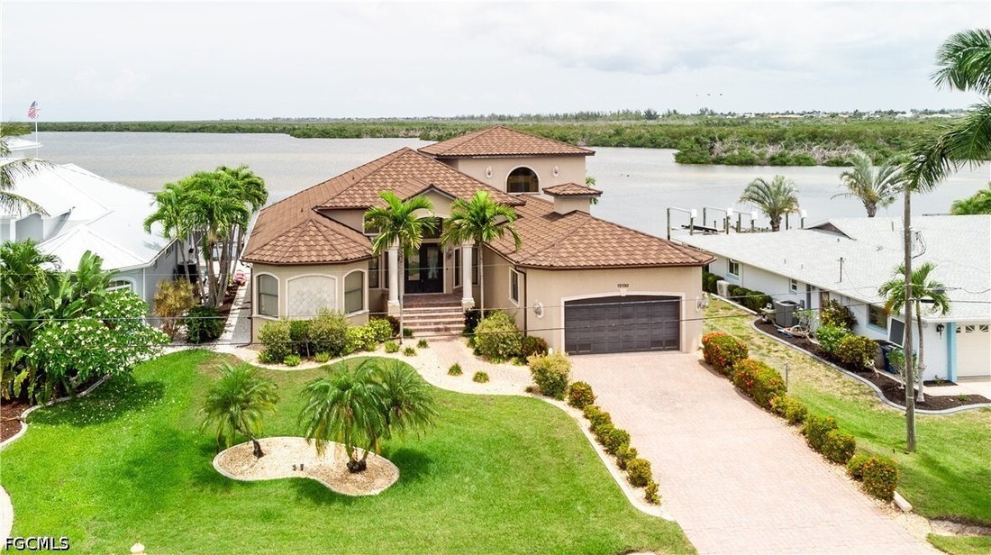 House in Cape Coral, Florida, United States 1 - 17932994