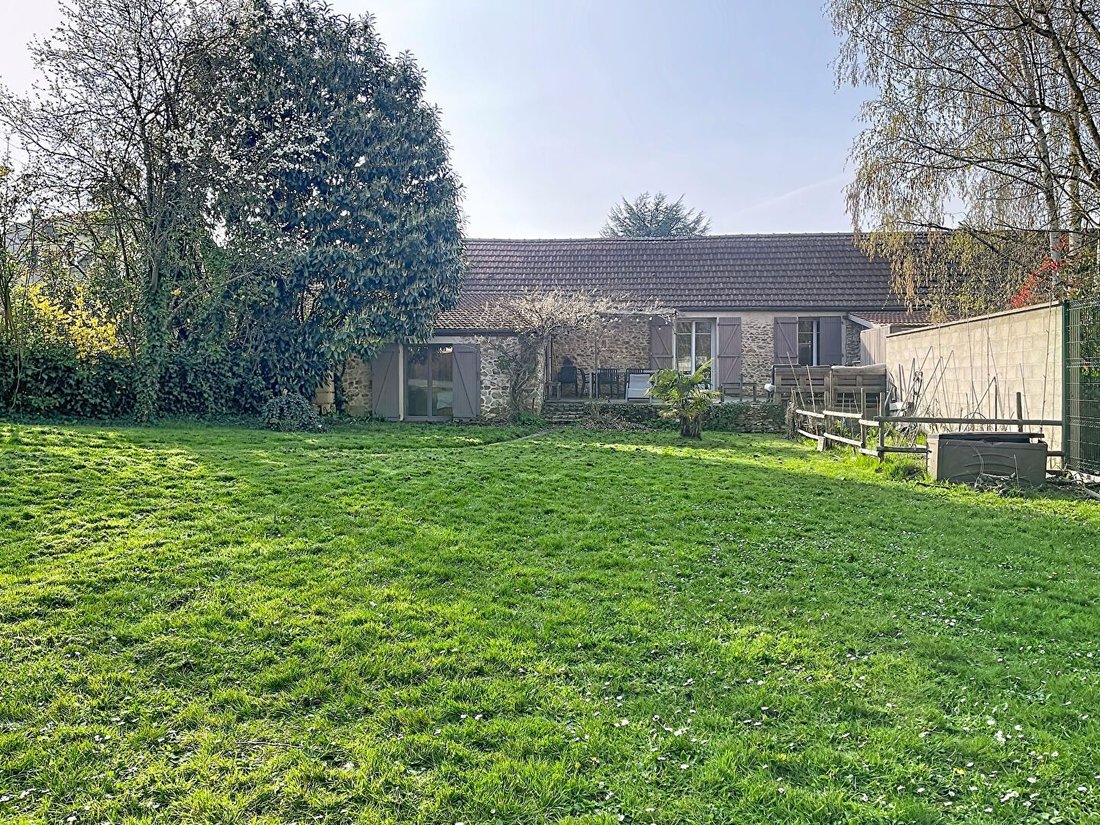 House in Mere, Ile-de-France, France 2 - 17508941