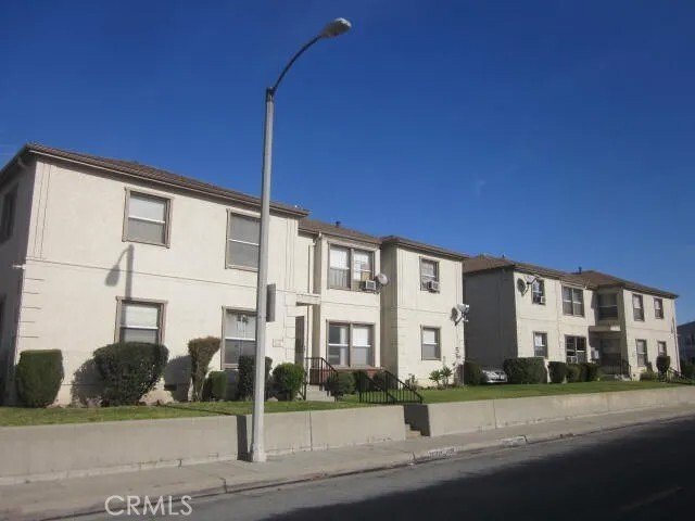 Alhambra, California, United States 3 - 17943702