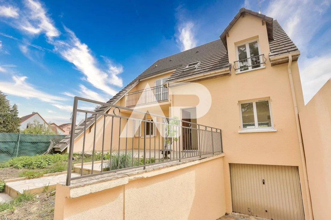 House in Jardin Parisien, Clamart, France 1 - 16065918