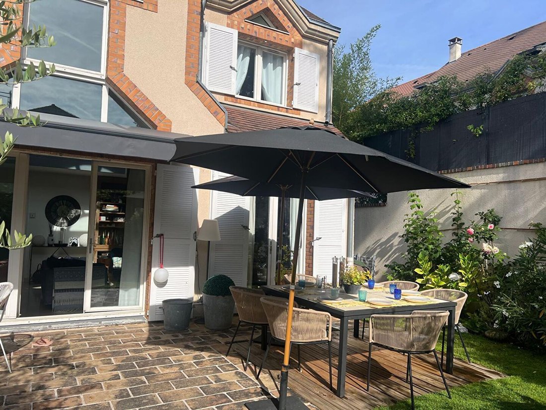 House in Côte Saint Louis, Garches, France 2 - 17354802